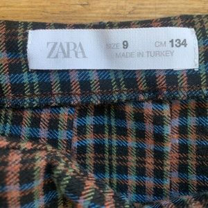 Zara Pleated Blue/Red/Black/White Plaid Buckle Girls Skirt Size 9